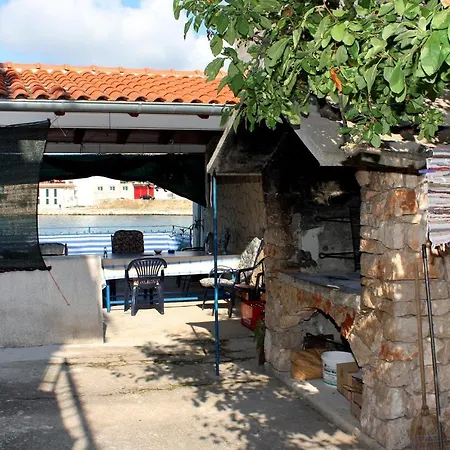 Apartamento By The Sea Tisno, Murter - 811
