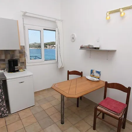 Apartamento By The Sea Tisno, Murter - 811
